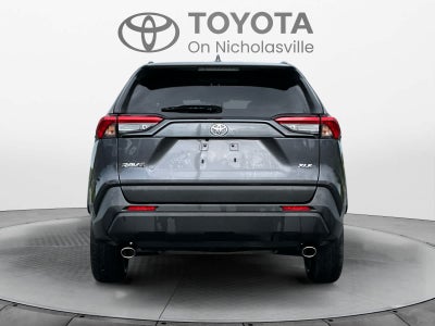 2025 Toyota RAV4 XLE