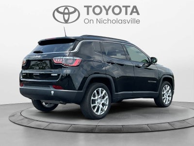 2024 Jeep Compass Latitude Lux