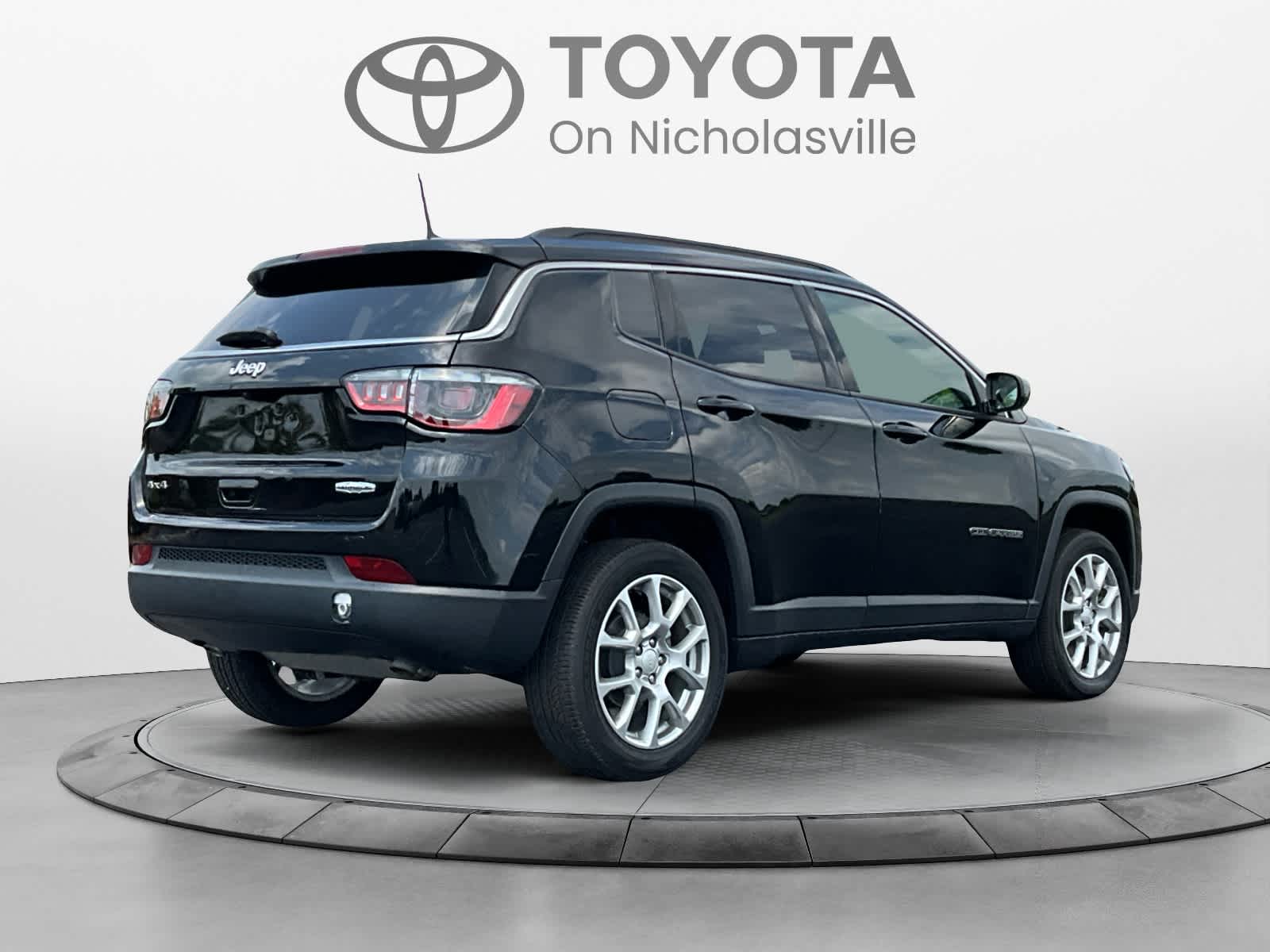 2024 Jeep Compass Latitude Lux