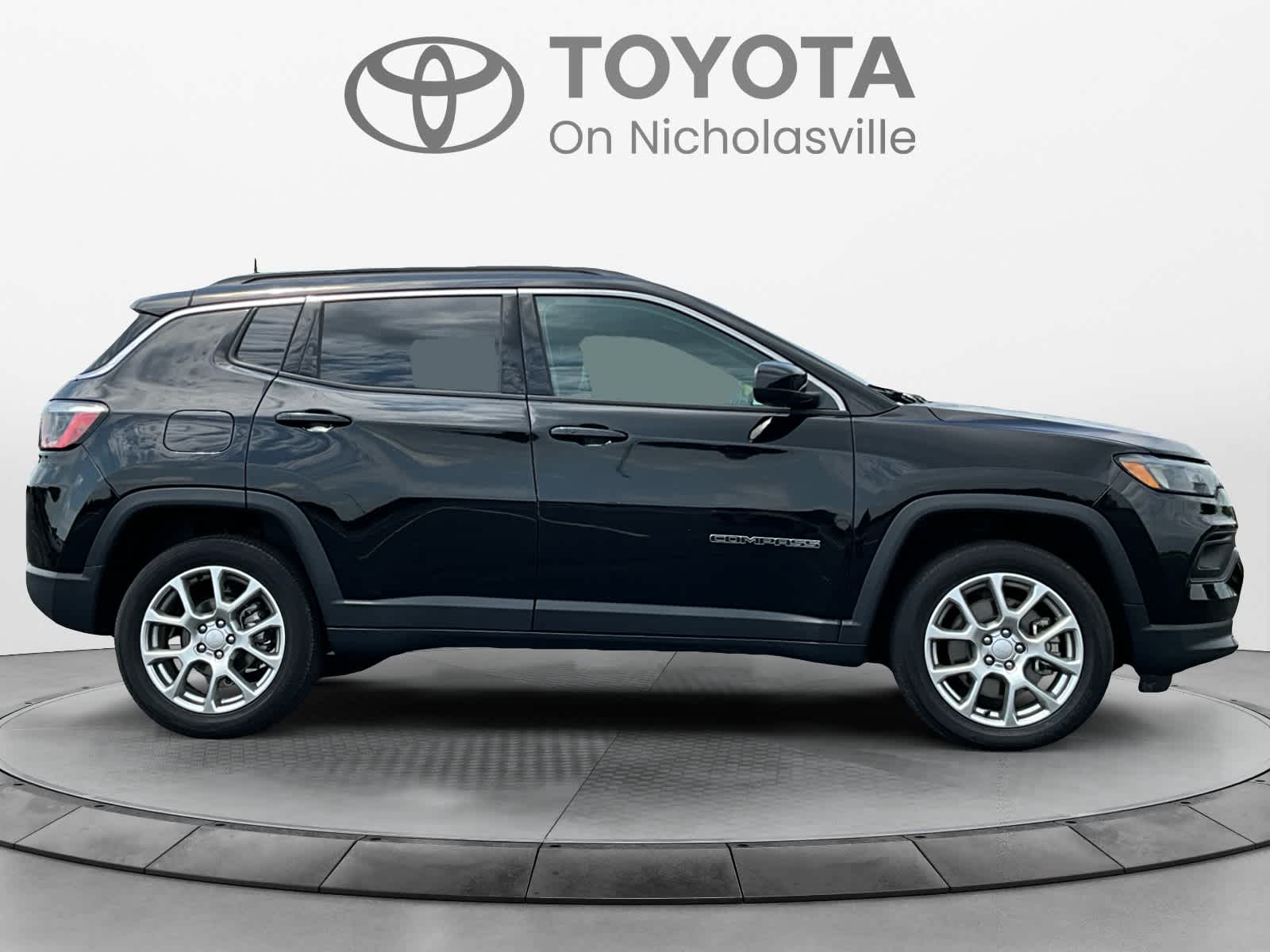 2024 Jeep Compass Latitude Lux
