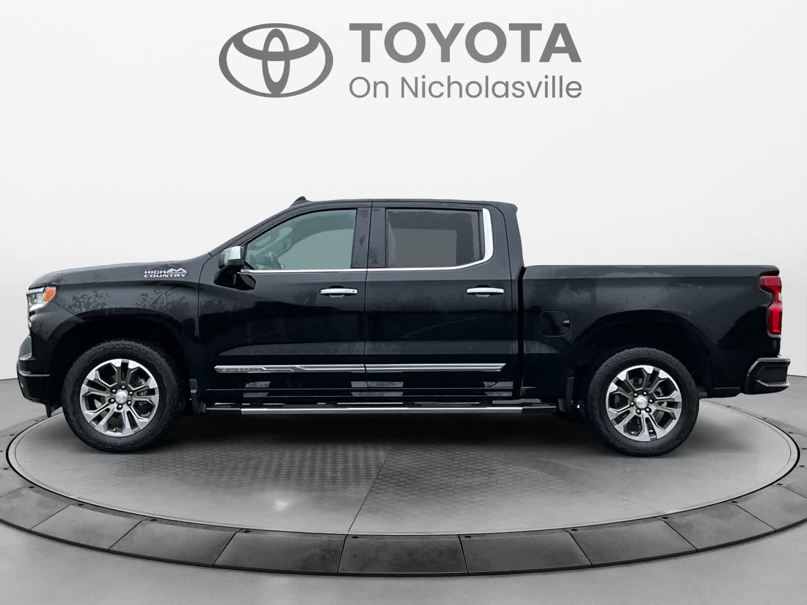 2023 Chevrolet Silverado 1500 High Country