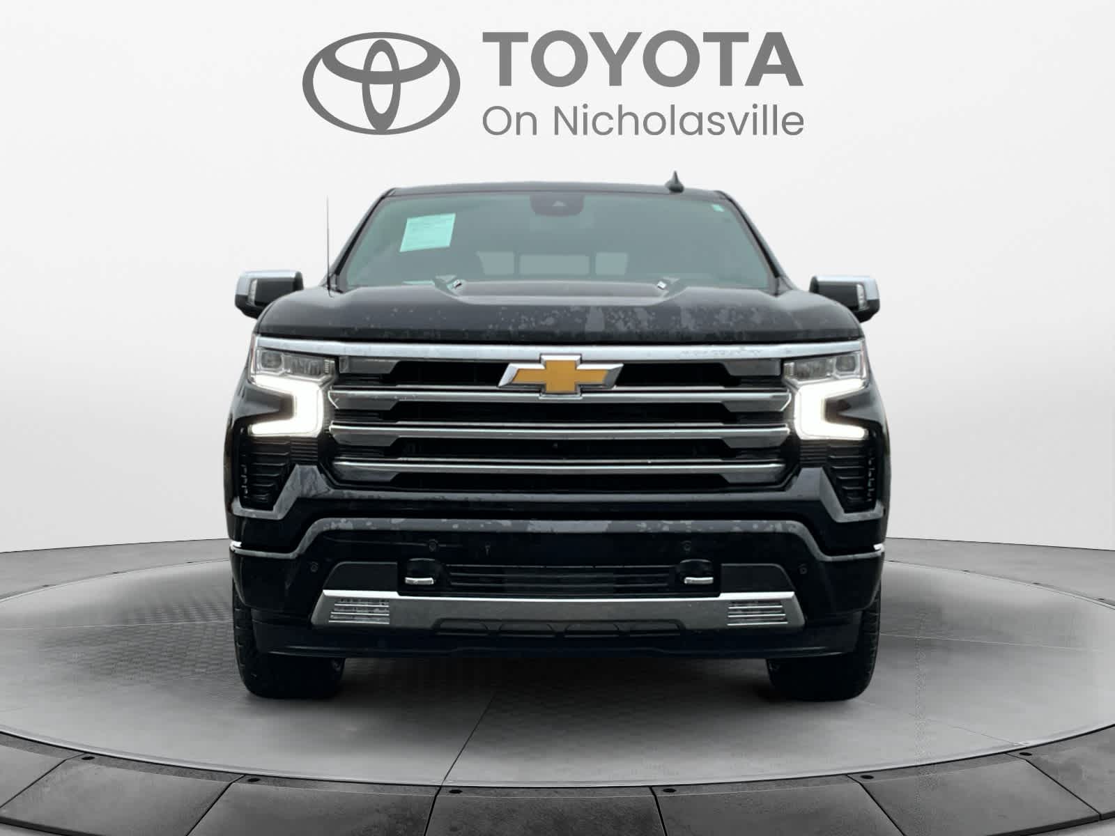 2023 Chevrolet Silverado 1500 High Country
