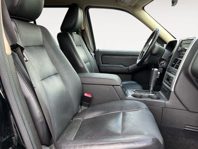 2010 Mercury Mountaineer RWD 4dr