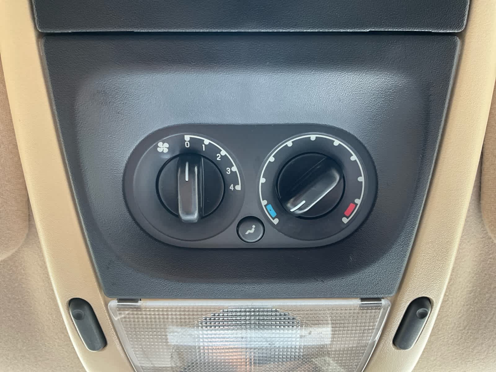 2010 Mercury Mountaineer RWD 4dr