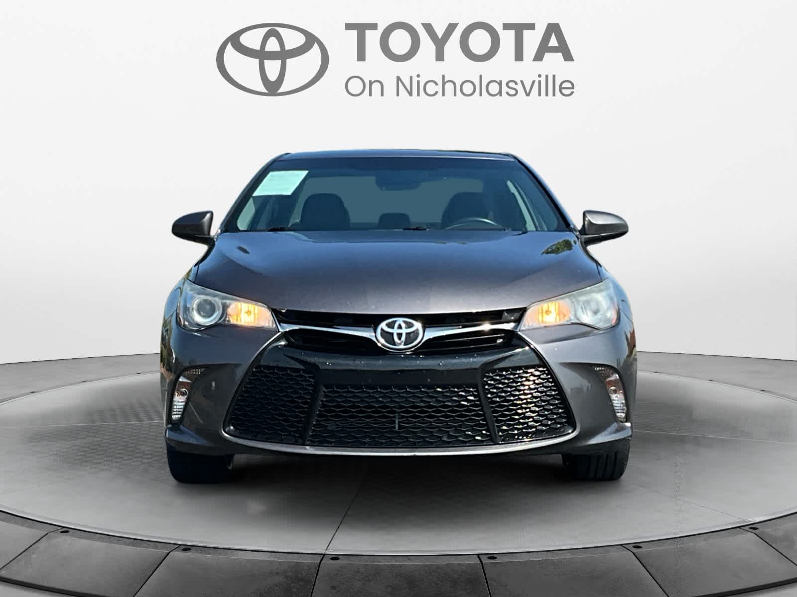 2016 Toyota Camry SE
