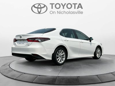 2022 Toyota Camry LE