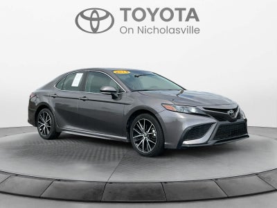 2024 Toyota Camry SE