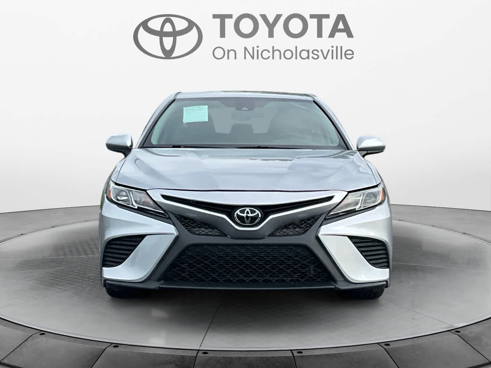 2020 Toyota Camry SE