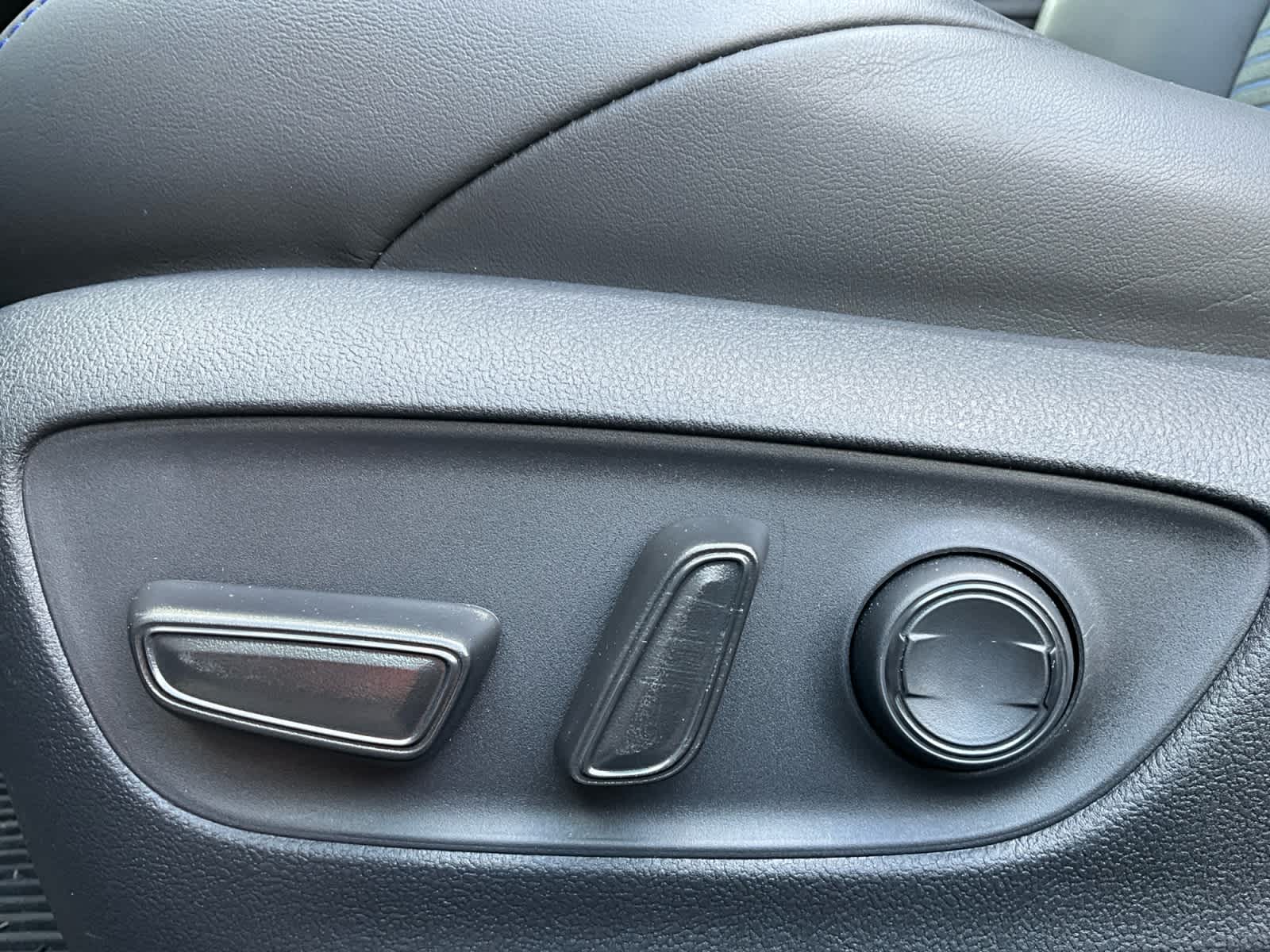 2025 Toyota RAV4 Hybrid XSE