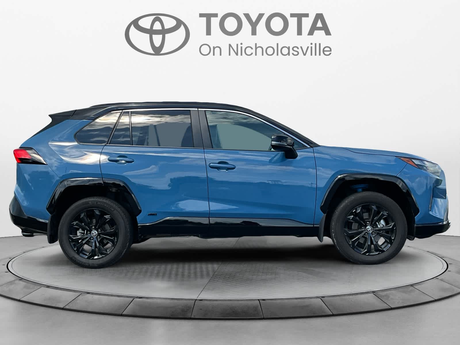 2025 Toyota RAV4 Hybrid XSE