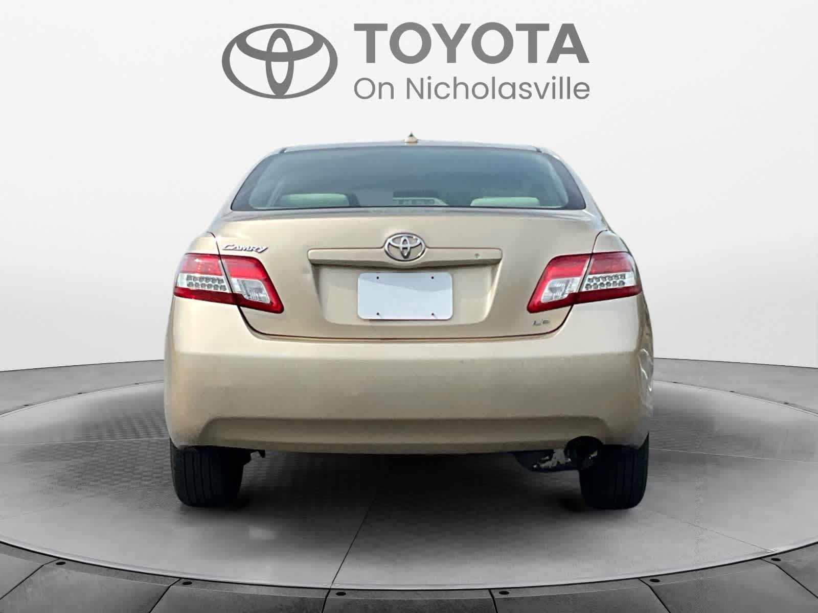 2010 Toyota Camry LE