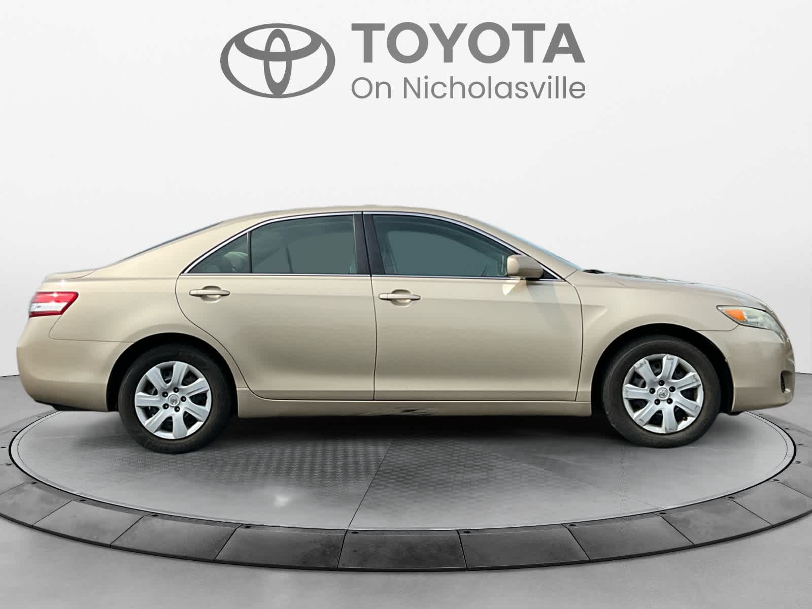 2010 Toyota Camry LE