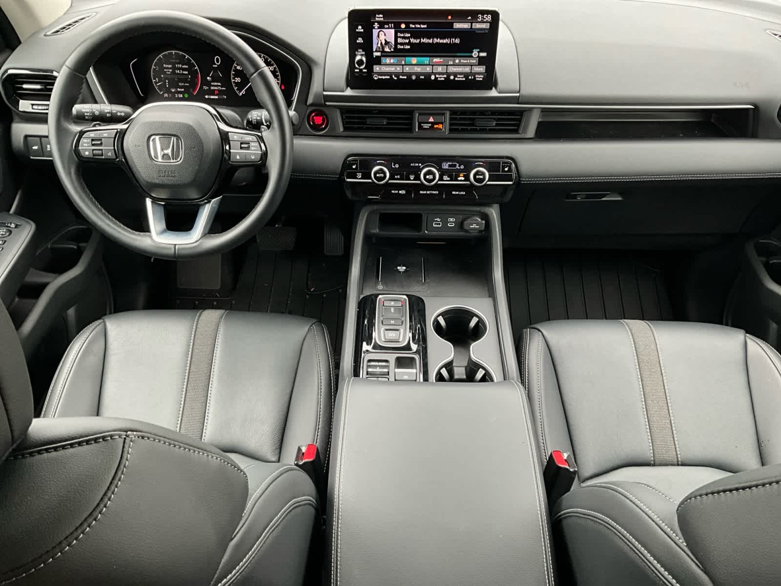 2025 Honda Pilot Touring