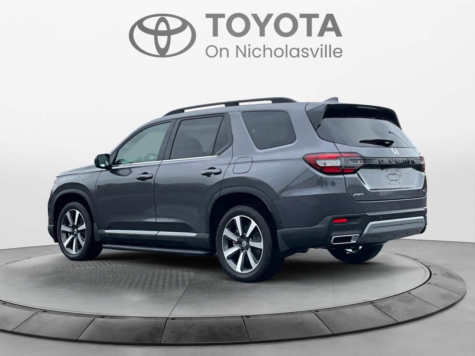 2025 Honda Pilot Touring