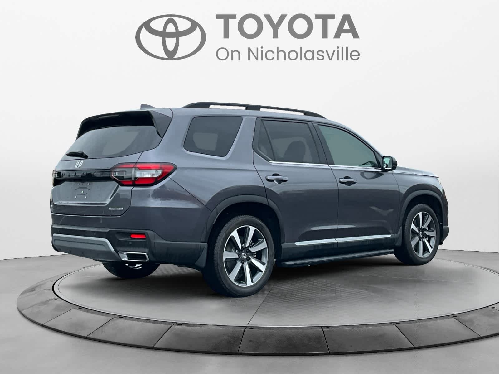 2025 Honda Pilot Touring