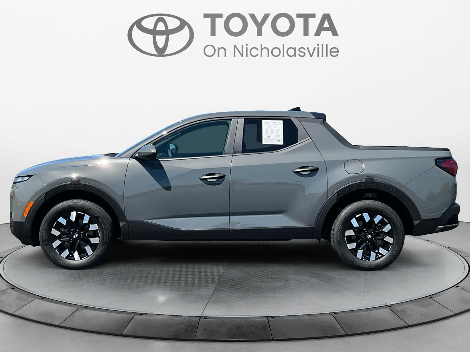 2025 Hyundai Santa Cruz SE
