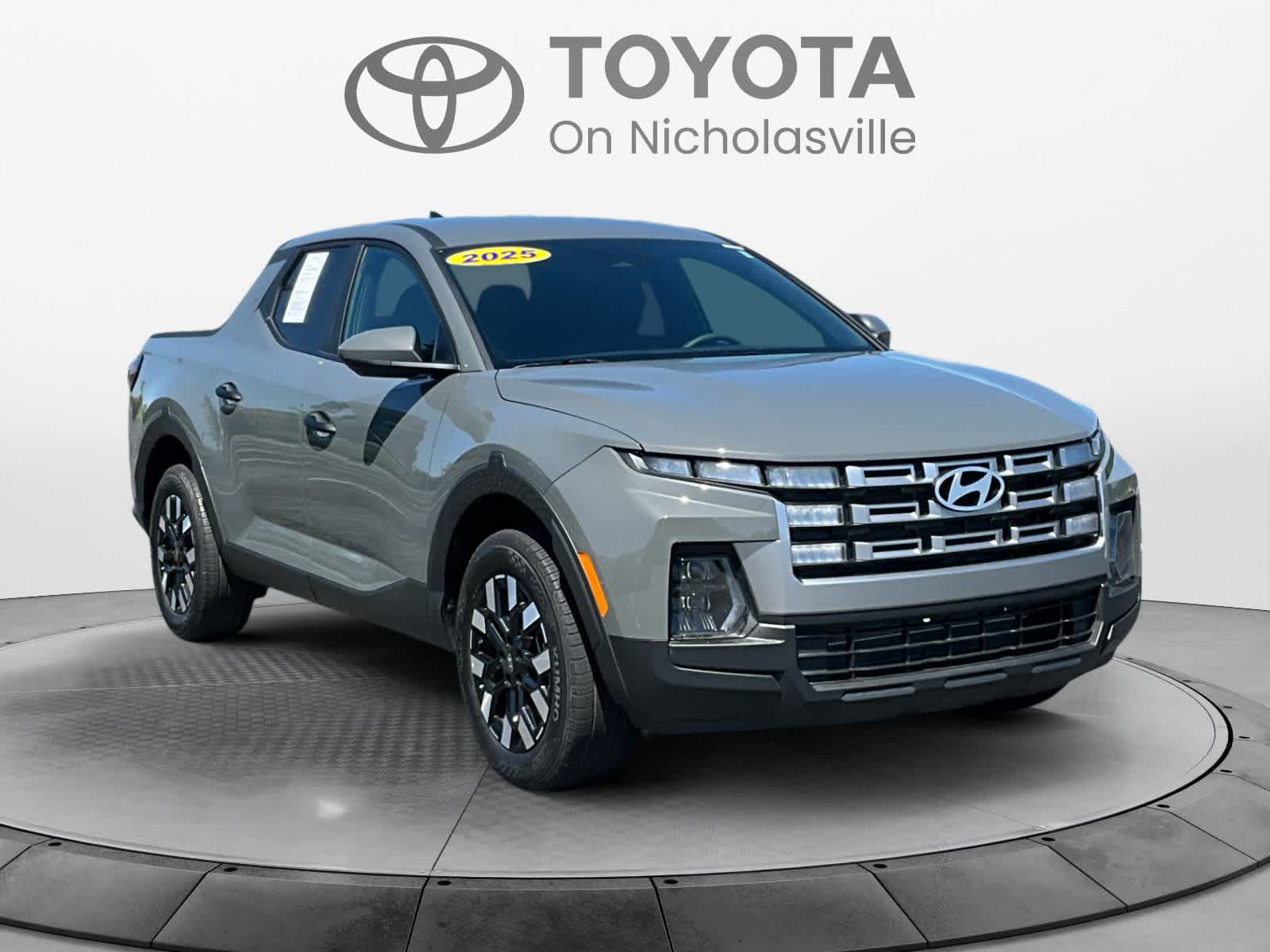 2025 Hyundai Santa Cruz SE