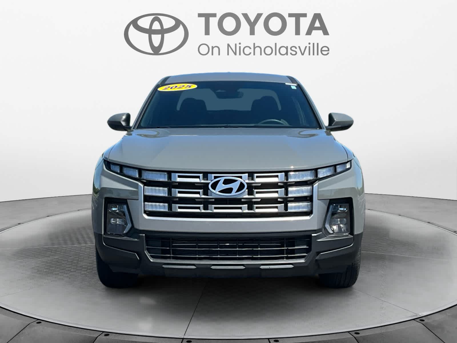 2025 Hyundai Santa Cruz SE