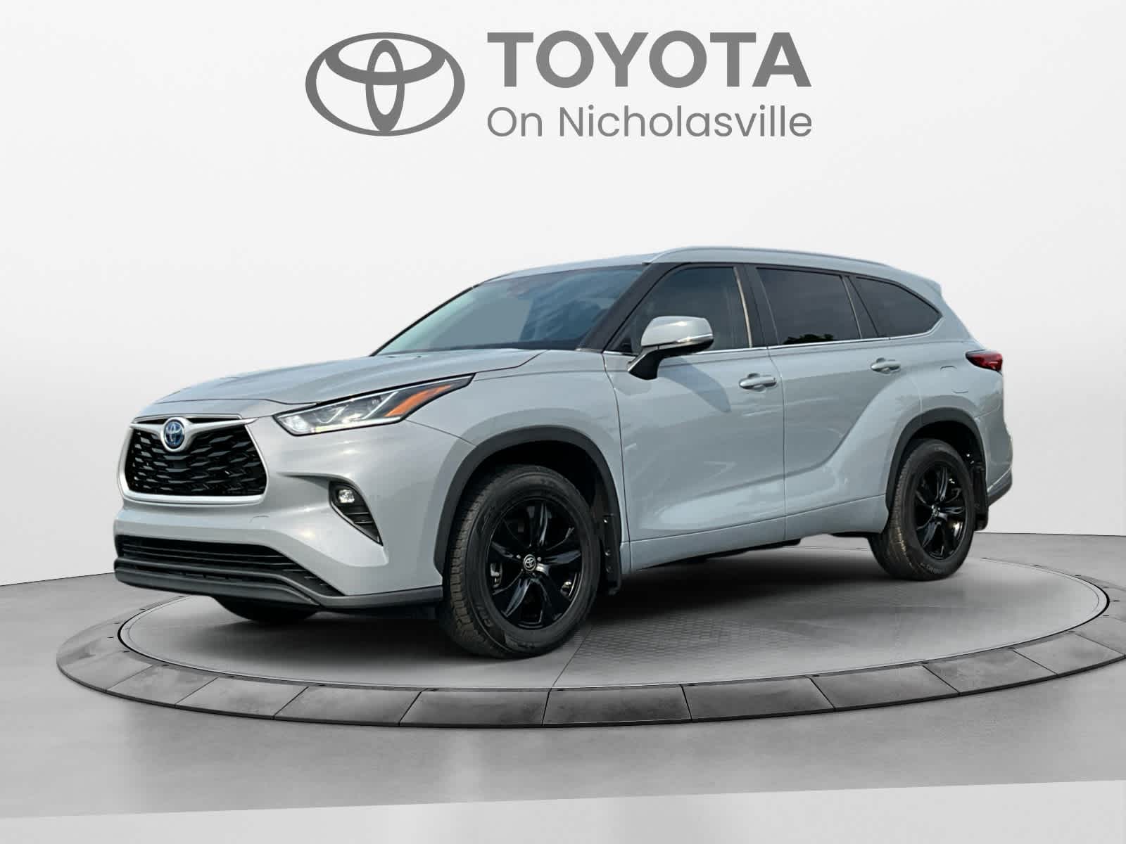 2023 Toyota Highlander Hybrid Bronze Edition