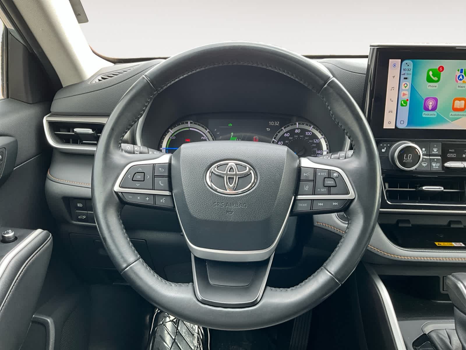 2023 Toyota Highlander Hybrid Bronze Edition