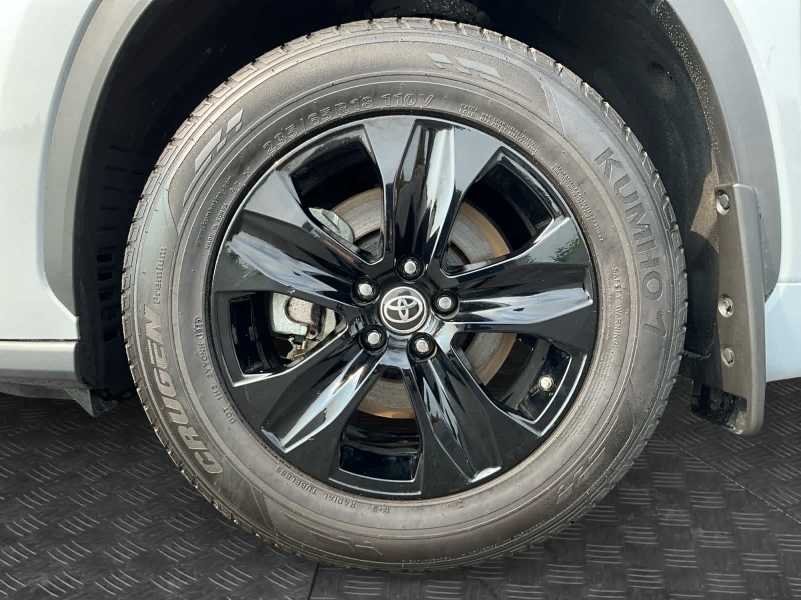 2023 Toyota Highlander Hybrid Bronze Edition