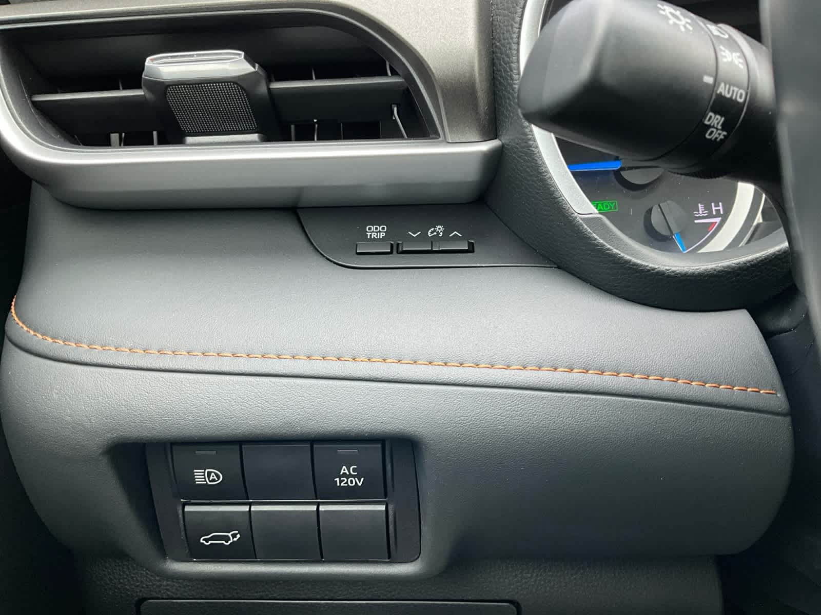2023 Toyota Highlander Hybrid Bronze Edition