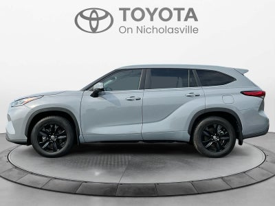 2023 Toyota Highlander Hybrid Bronze Edition