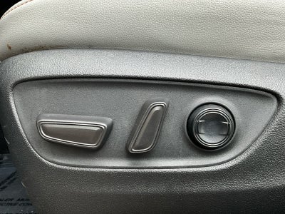 2023 Toyota Highlander Hybrid Bronze Edition