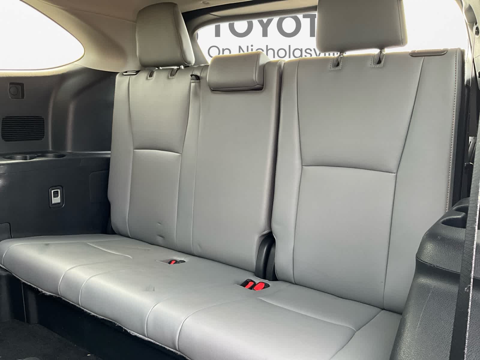 2023 Toyota Highlander Hybrid Bronze Edition