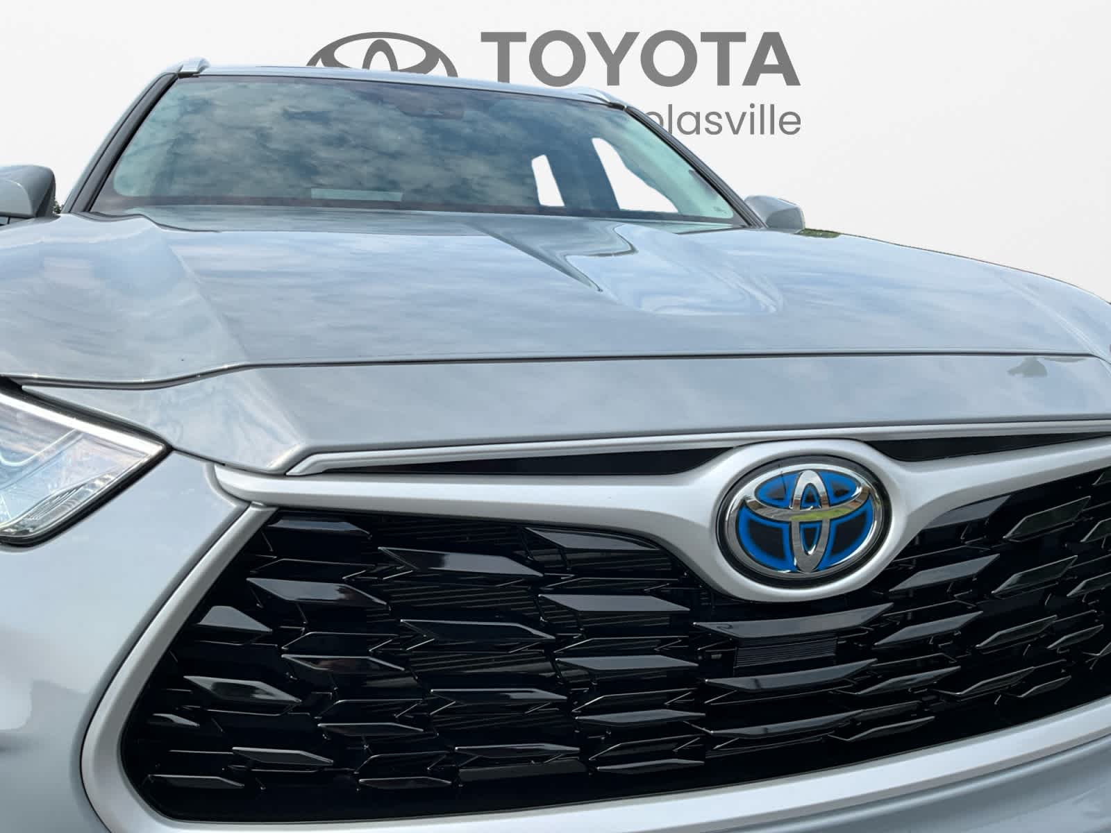 2023 Toyota Highlander Hybrid Bronze Edition