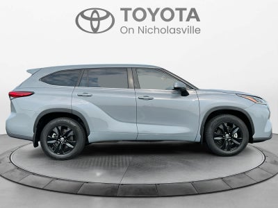 2023 Toyota Highlander Hybrid Bronze Edition