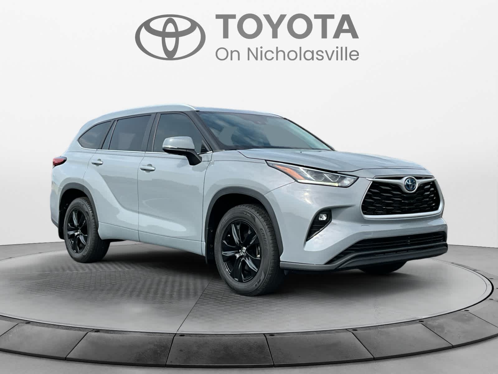 2023 Toyota Highlander Hybrid Bronze Edition