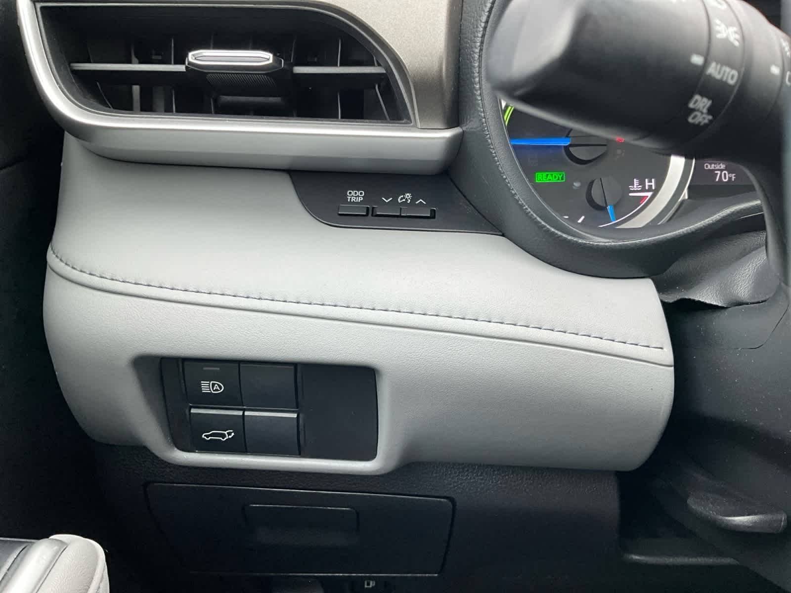 2023 Toyota Highlander Hybrid LE