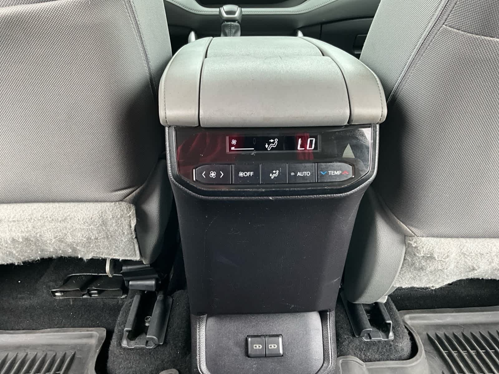 2023 Toyota Highlander Hybrid LE