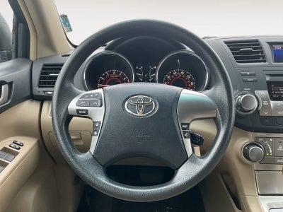 2011 Toyota Highlander Base