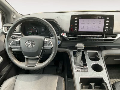 2024 Toyota Sienna XLE