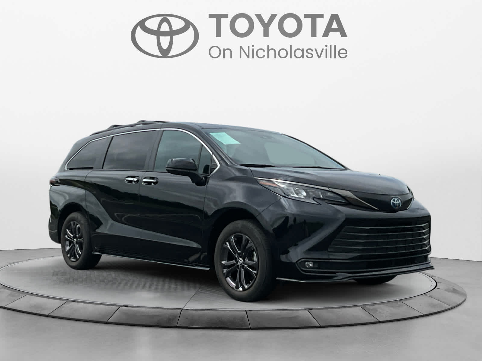 2024 Toyota Sienna XLE