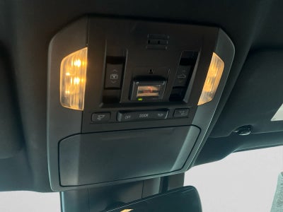 2022 Toyota Highlander Hybrid Platinum