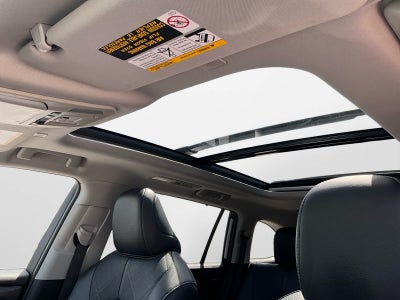 2025 Toyota Highlander Hybrid Platinum