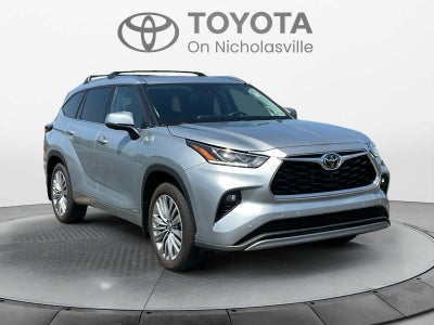 2025 Toyota Highlander Hybrid Platinum