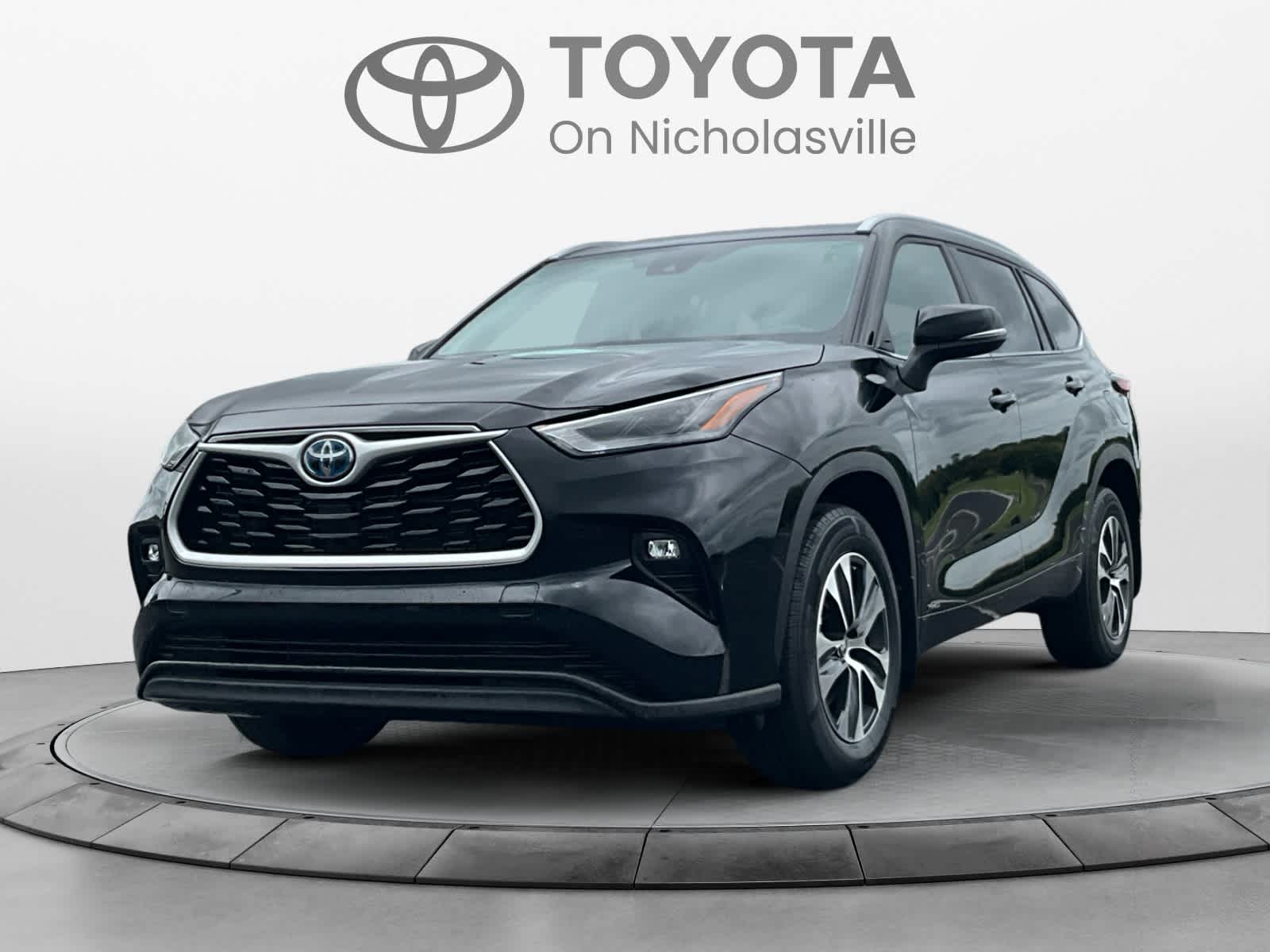 2024 Toyota Highlander Hybrid XLE