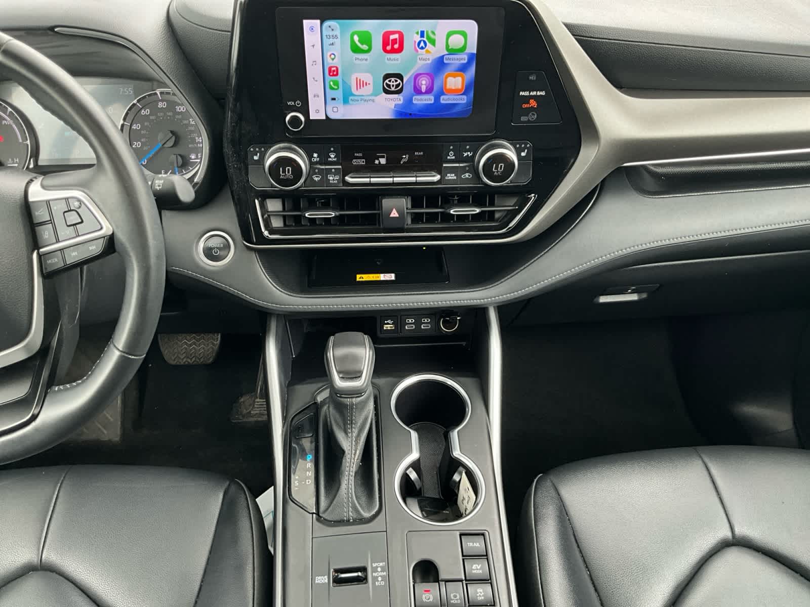 2024 Toyota Highlander Hybrid XLE