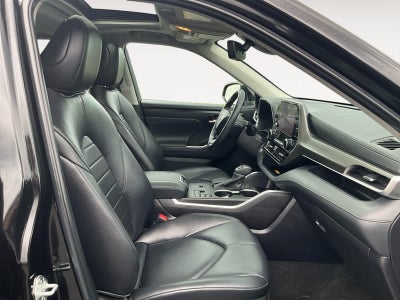 2024 Toyota Highlander Hybrid XLE