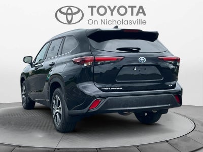 2024 Toyota Highlander Hybrid XLE