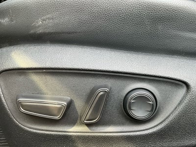 2024 Toyota Highlander Hybrid XLE