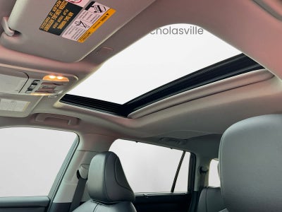 2024 Toyota Highlander Hybrid XLE