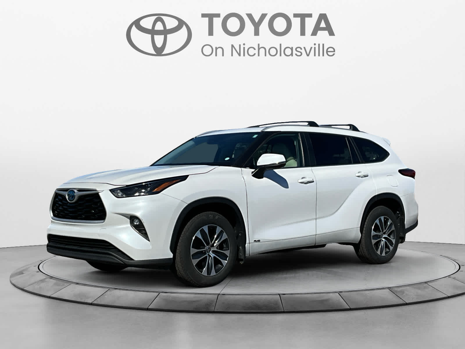 2023 Toyota Highlander Hybrid XLE