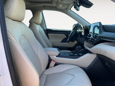 2023 Toyota Highlander Hybrid XLE