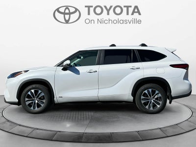 2023 Toyota Highlander Hybrid XLE