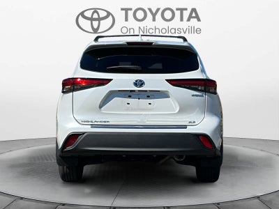 2023 Toyota Highlander Hybrid XLE